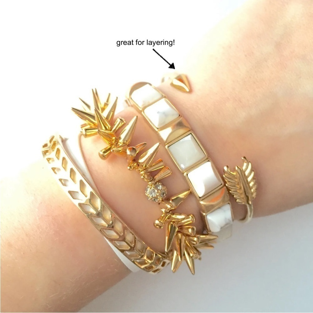 Stella & Dot Gilded Arrow Bracelet